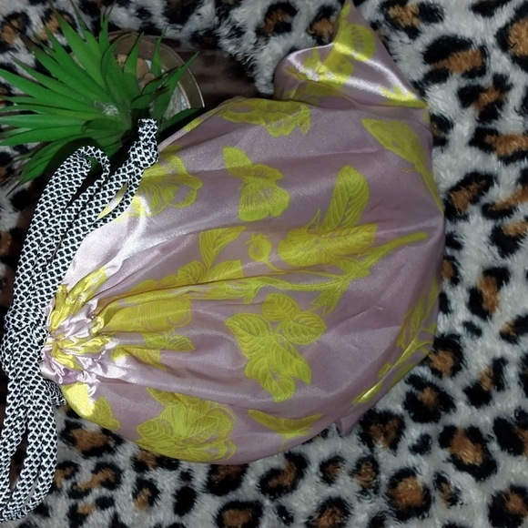 🆕️✨️Refreshments Candle LIGHT HER UP FOR GOOD VIBES & AN EVEN BETTER SCENT - Picture 14 of 14